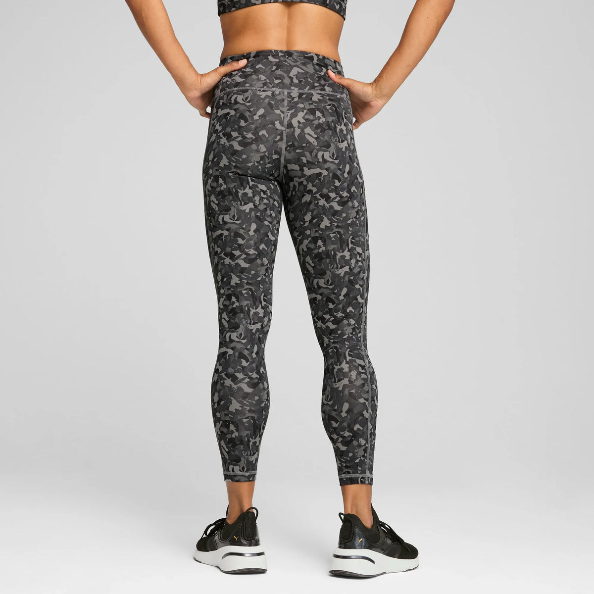 PUMA Black-AW-048287-0001