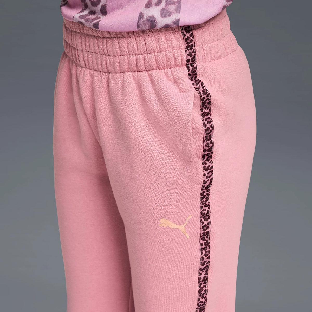 POISED PINK