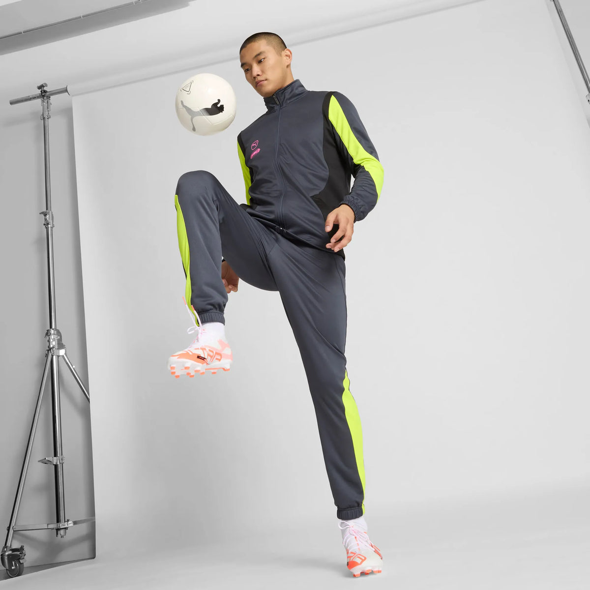 PUMA White-PUMA Black-Glowing Red