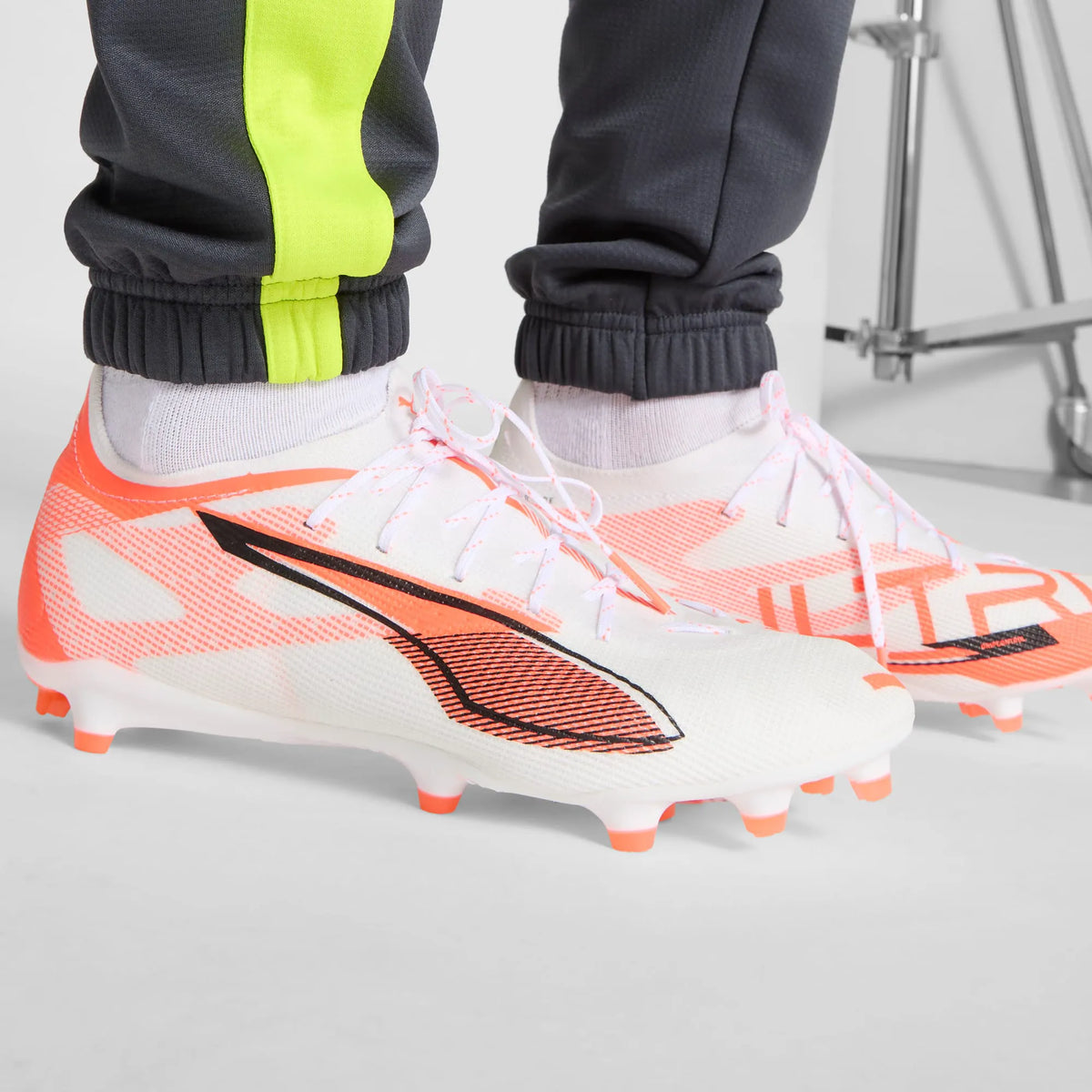 PUMA White-PUMA Black-Glowing Red