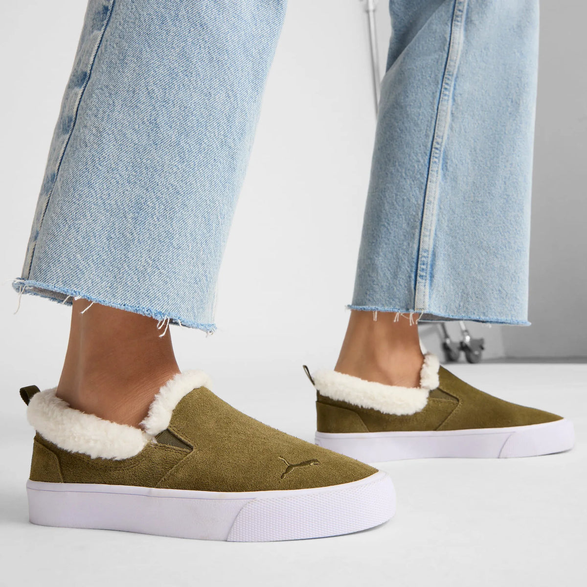 Wild Willow-PUMA White