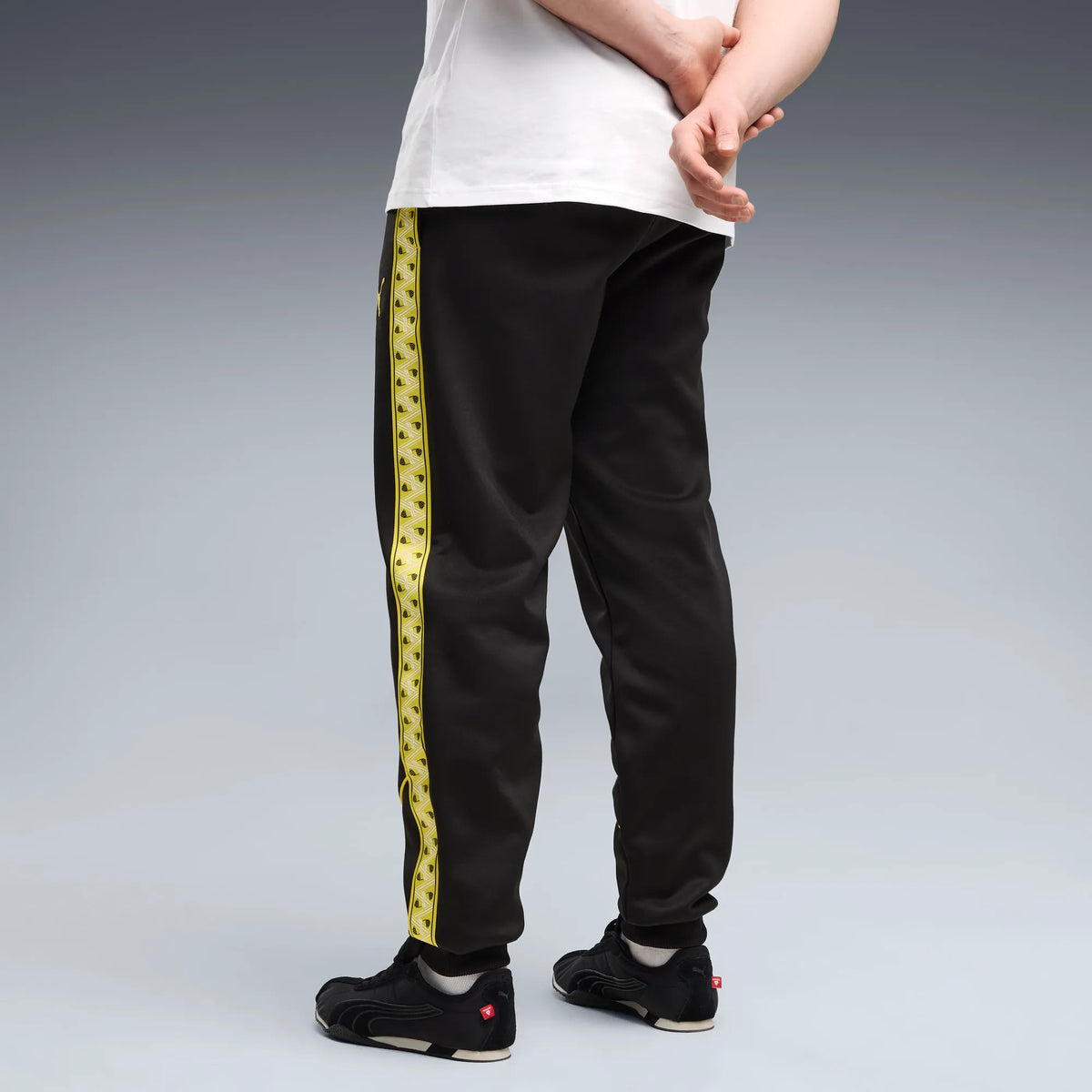 PUMA Black-Faster Yellow