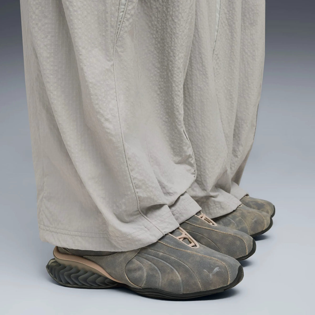 Oak Branch-Flat Dark Gray