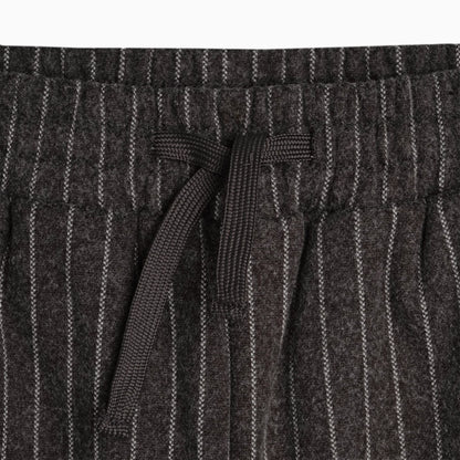 DUSKY GREY