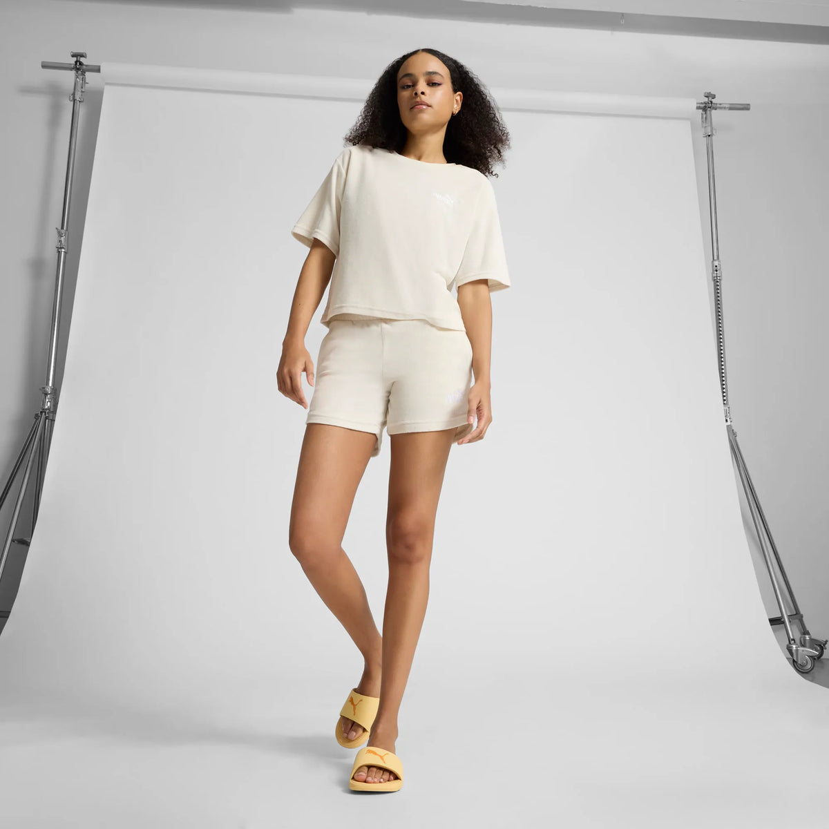 Almost Apricot-Dark Poppy