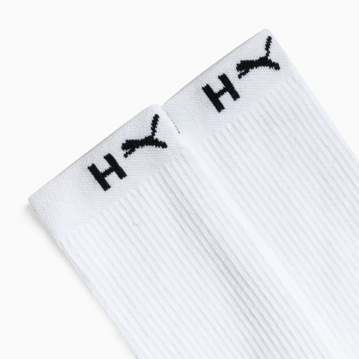 WHITE / BLACK