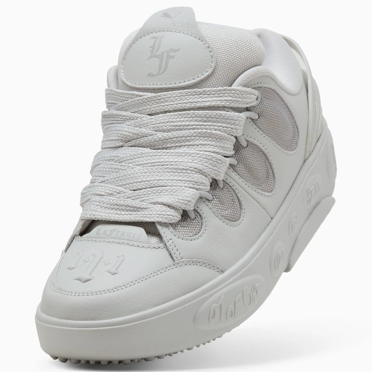 Cool Light Gray-Gray Echo