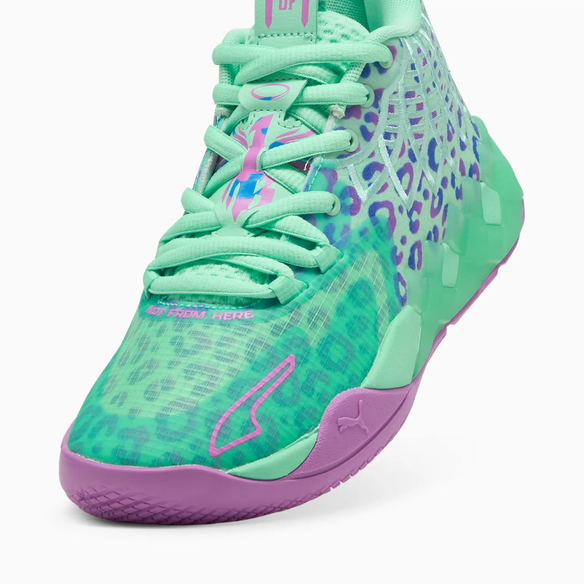 Green Glimmer-Pure Magenta-Hyperlink Blue