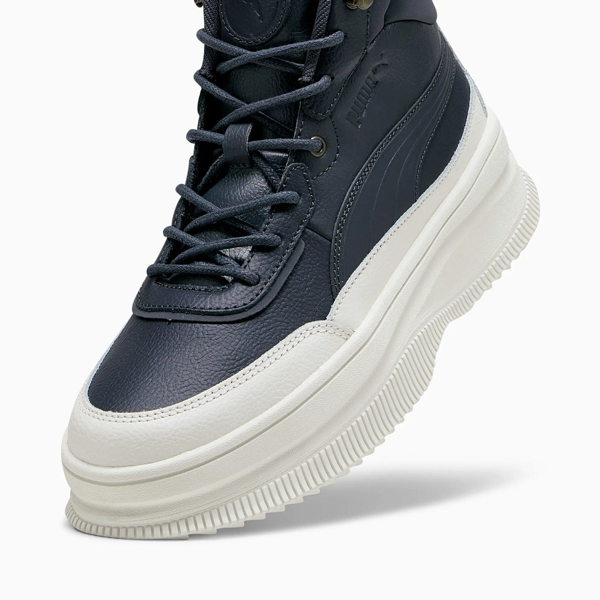 Strong Gray-Strong Gray-Vapor Gray