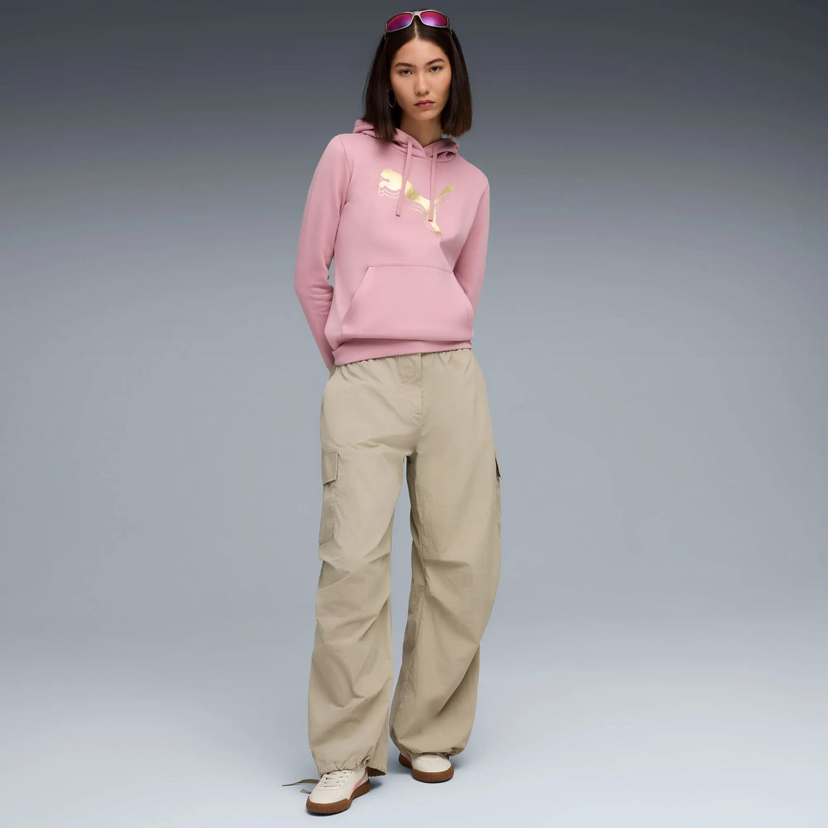 Poised Pink-metallic gold