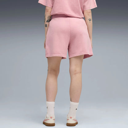 Poised Pink