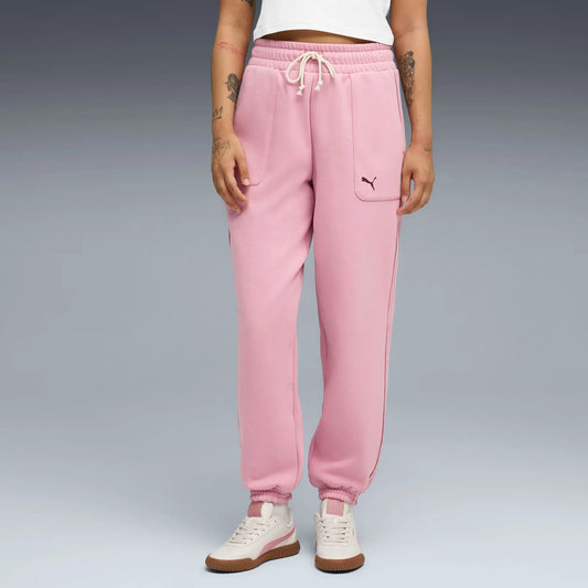 Poised Pink