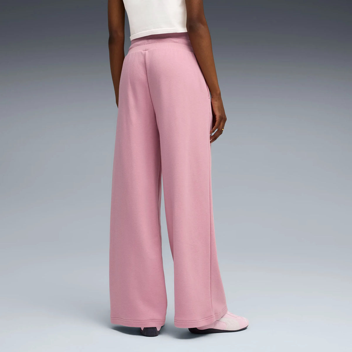 Poised Pink