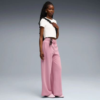 Poised Pink