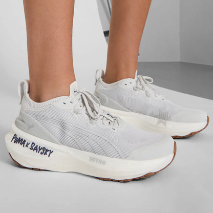 Feather Gray-Flat Light Gray
