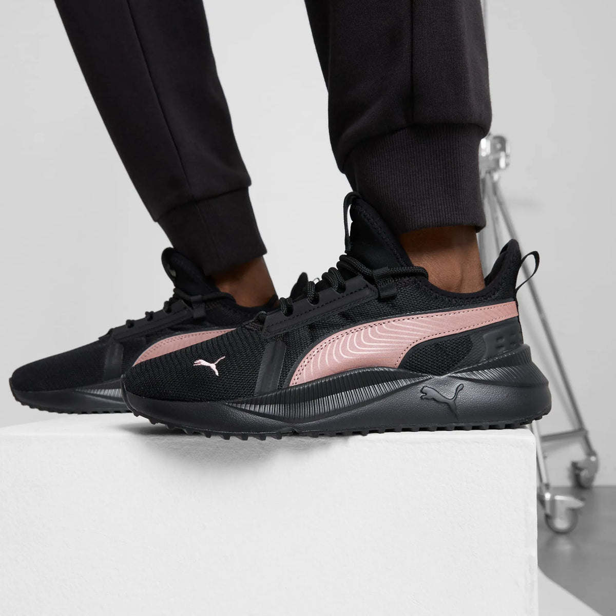 PUMA Black-Rose Gold