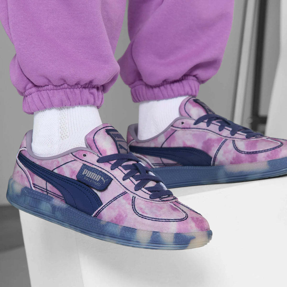 Pale Plum-Blue Crystal
