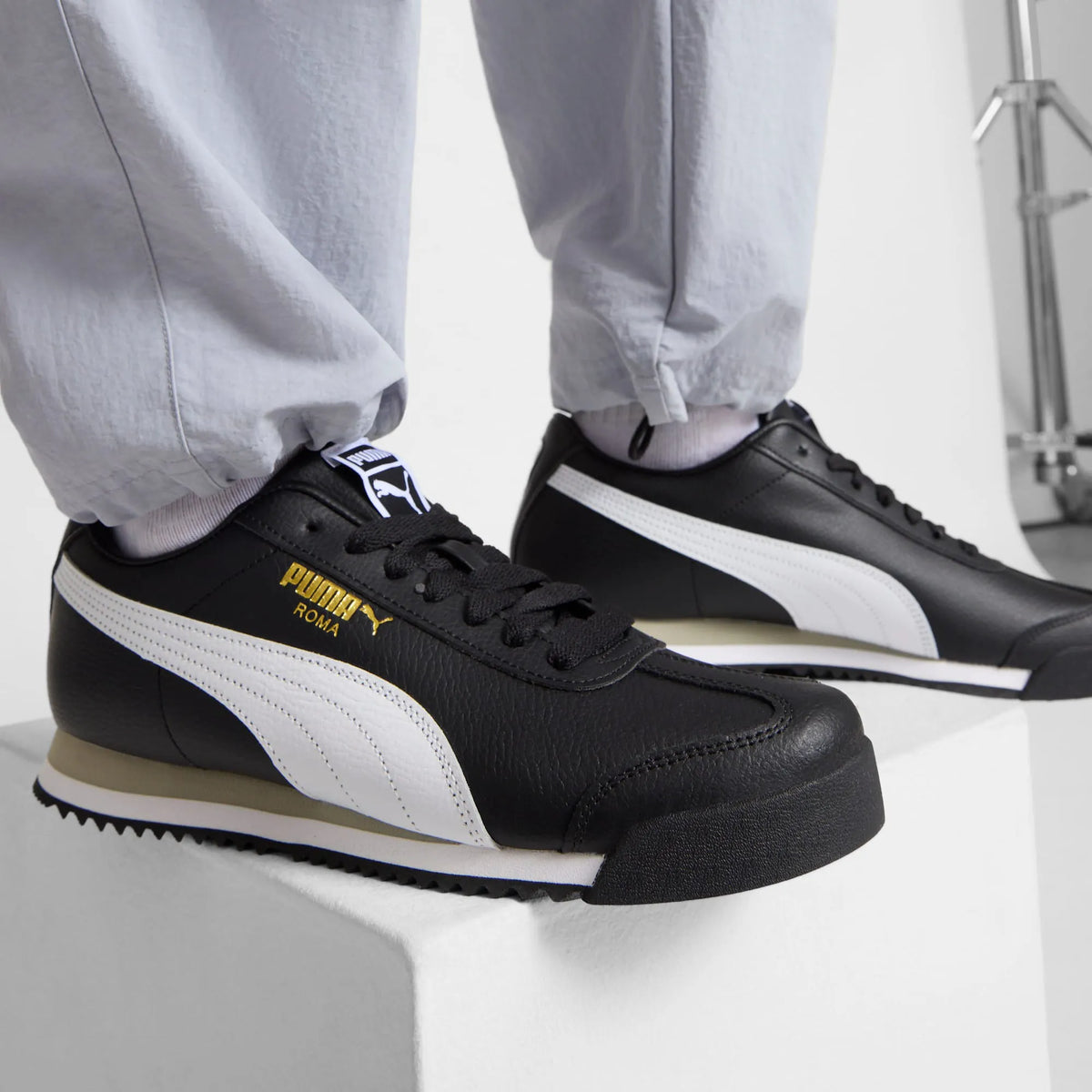 PUMA Black-PUMA White-Smokey Gray