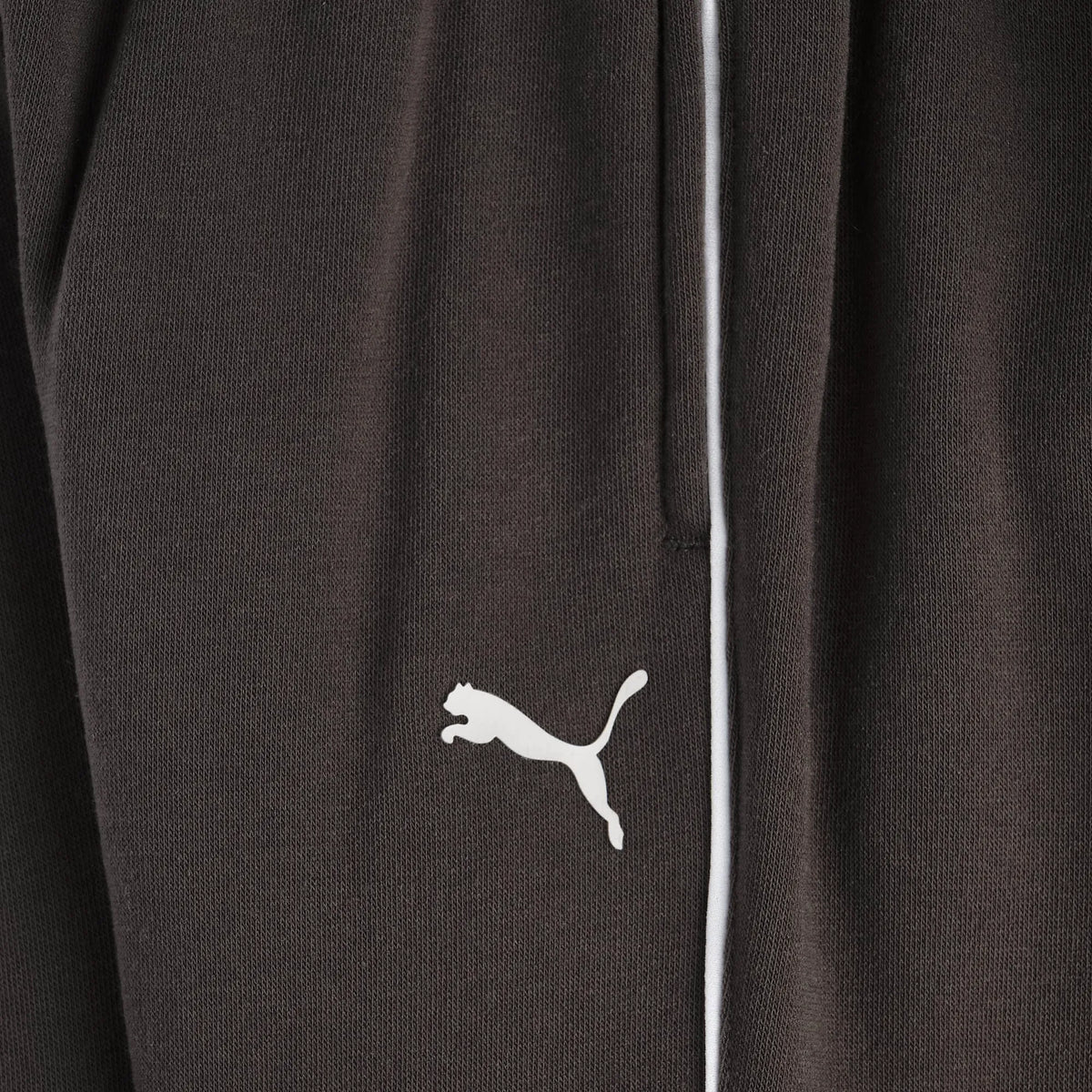 DUSKY GREY
