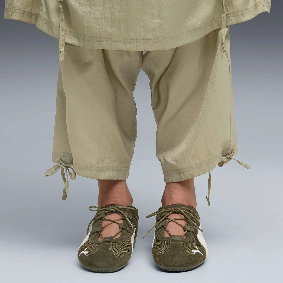 Dark Olive-Warm White