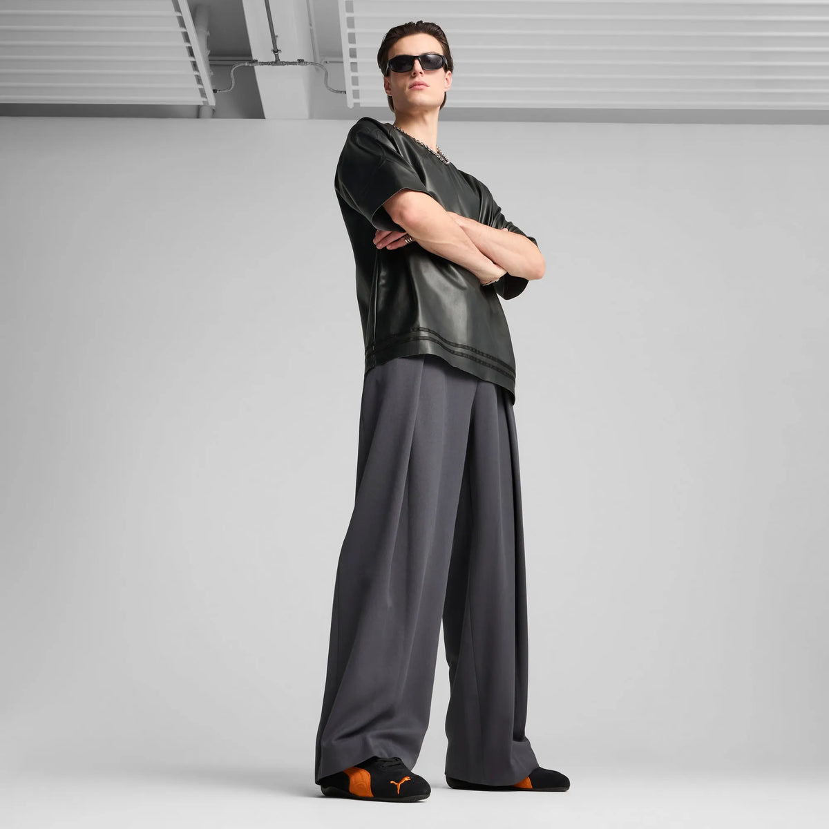 PUMA Black-Rickie Orange