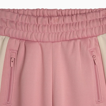 POISED PINK