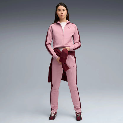 Poised Pink