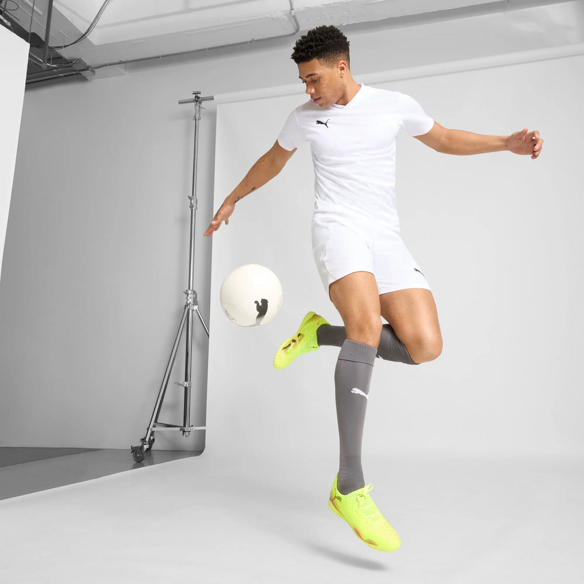 PUMA White-PUMA Black-Feather Gray